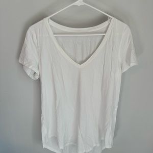 Lululemon v-neck t-shirt